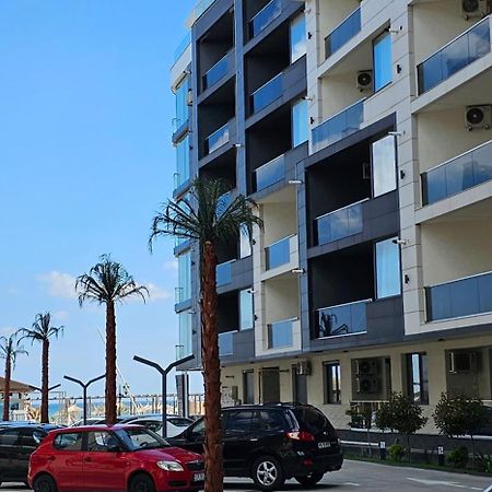 Luxury Aparthotel Promenada In Building Stefan Prima Linie La Mare Navodari Bagian luar foto