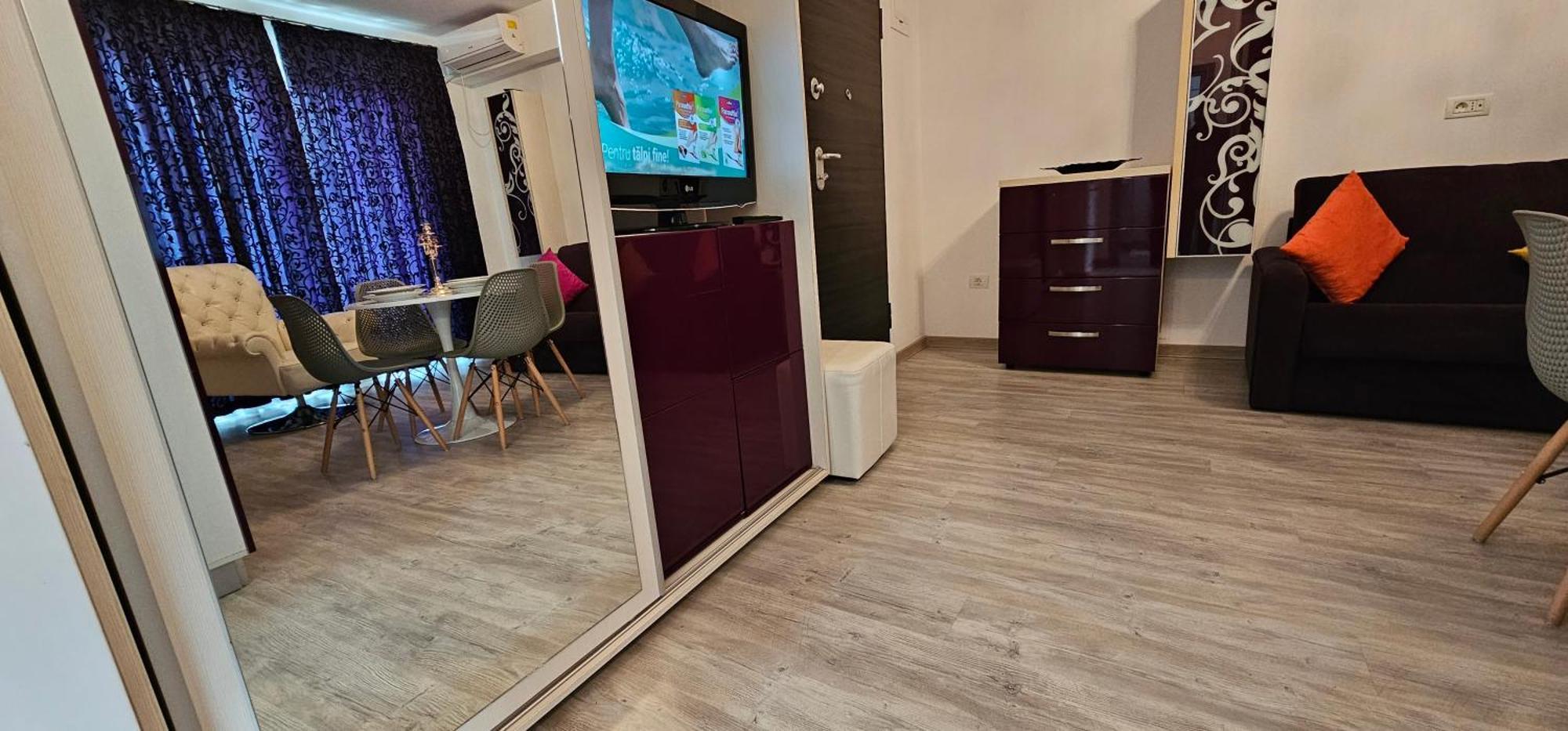 Luxury Aparthotel Promenada In Building Stefan Prima Linie La Mare Navodari Bagian luar foto