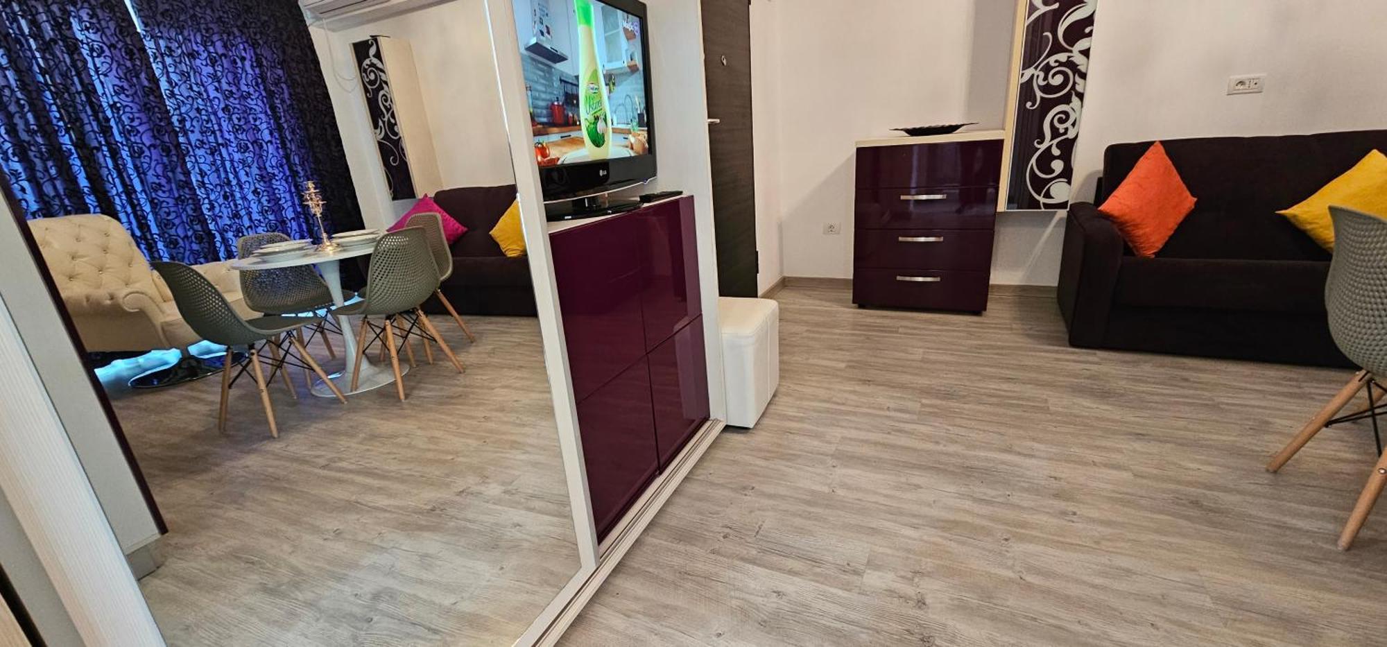 Luxury Aparthotel Promenada In Building Stefan Prima Linie La Mare Navodari Bagian luar foto