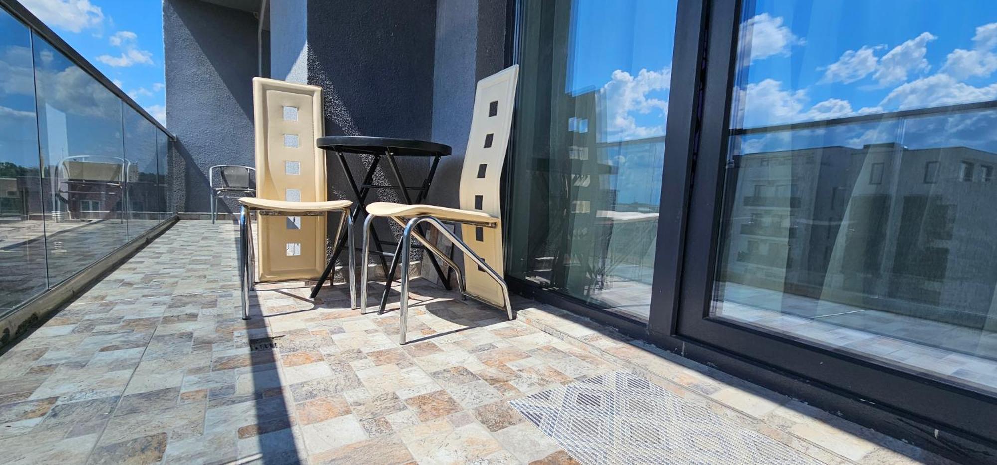 Luxury Aparthotel Promenada In Building Stefan Prima Linie La Mare Navodari Bagian luar foto